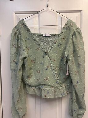SO Goods For Life Green Floral Wrap Crop Top L NWT